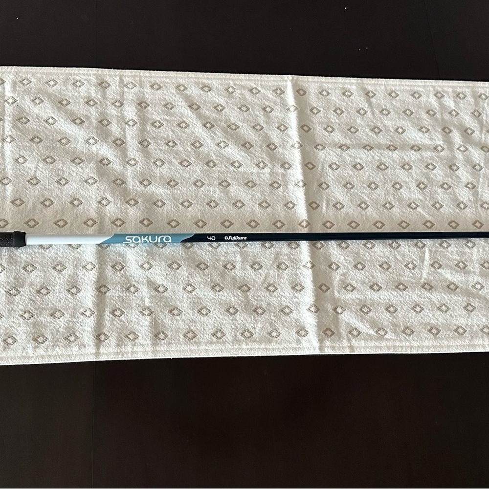 Sakura 40 Fujikura Black, White and Blue Ladies Golf driver shaft